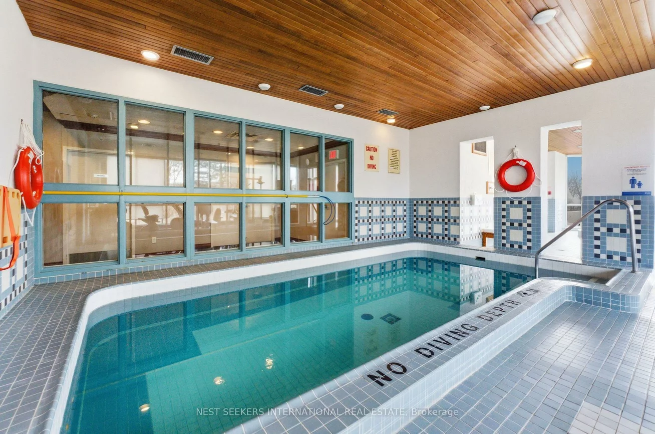 880, Dundas, Erindale, Mississauga
