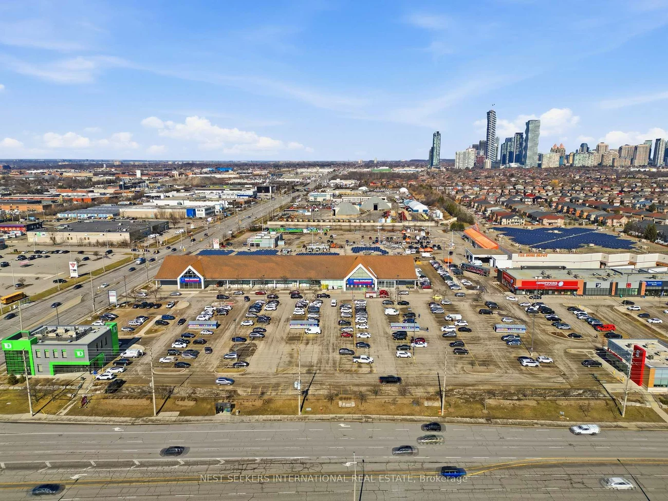 880, Dundas, Erindale, Mississauga