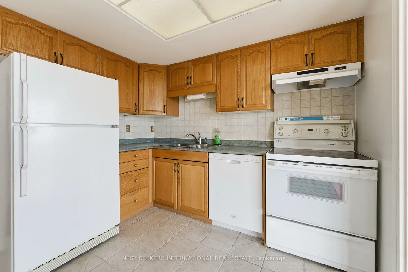 880, Dundas, Erindale, Mississauga