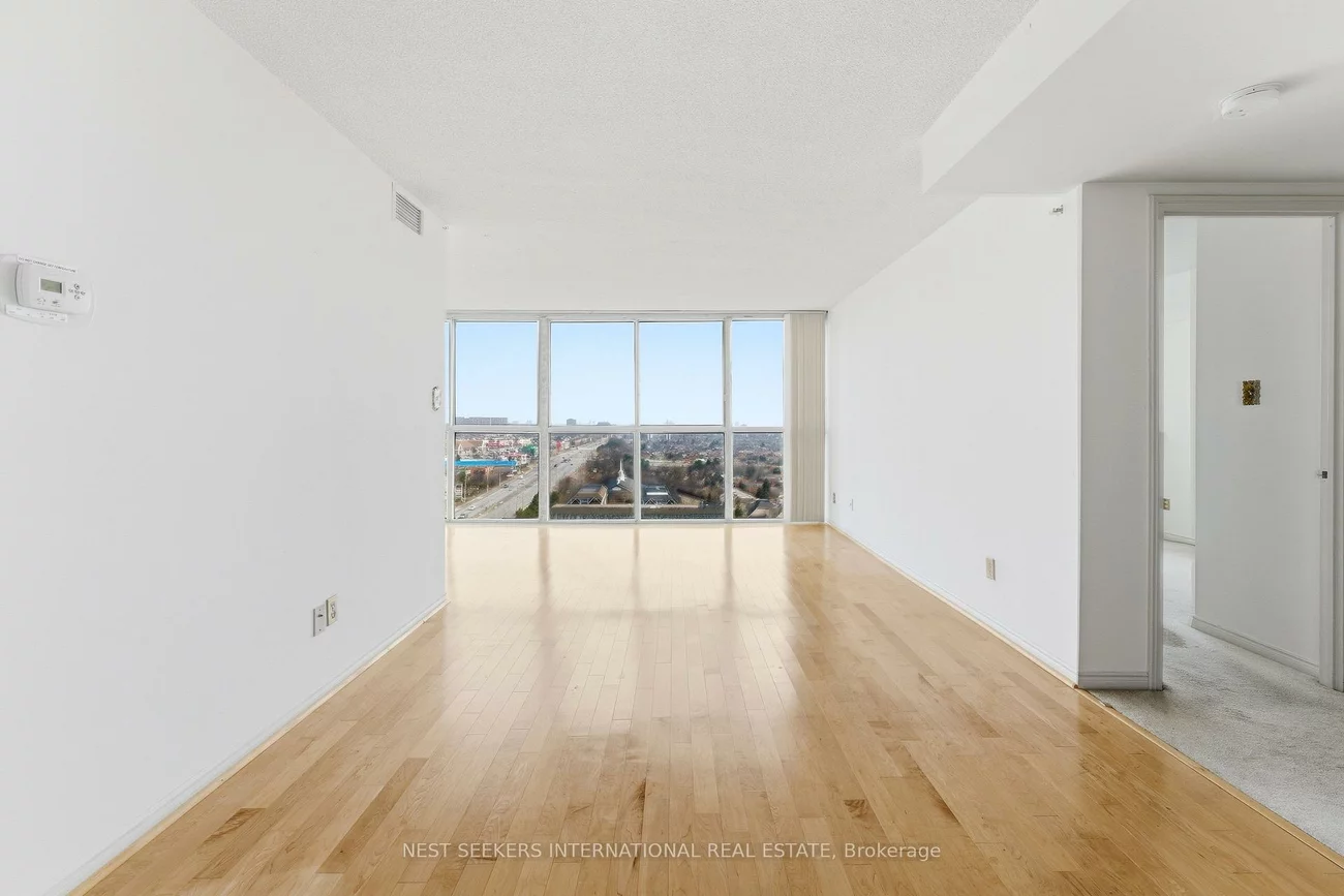 880, Dundas, Erindale, Mississauga