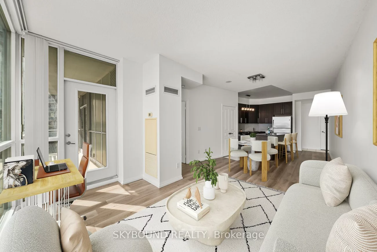 223, Webb, City Centre, Mississauga