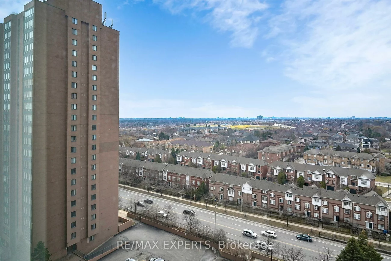 135, Hillcrest, Cooksville, Mississauga