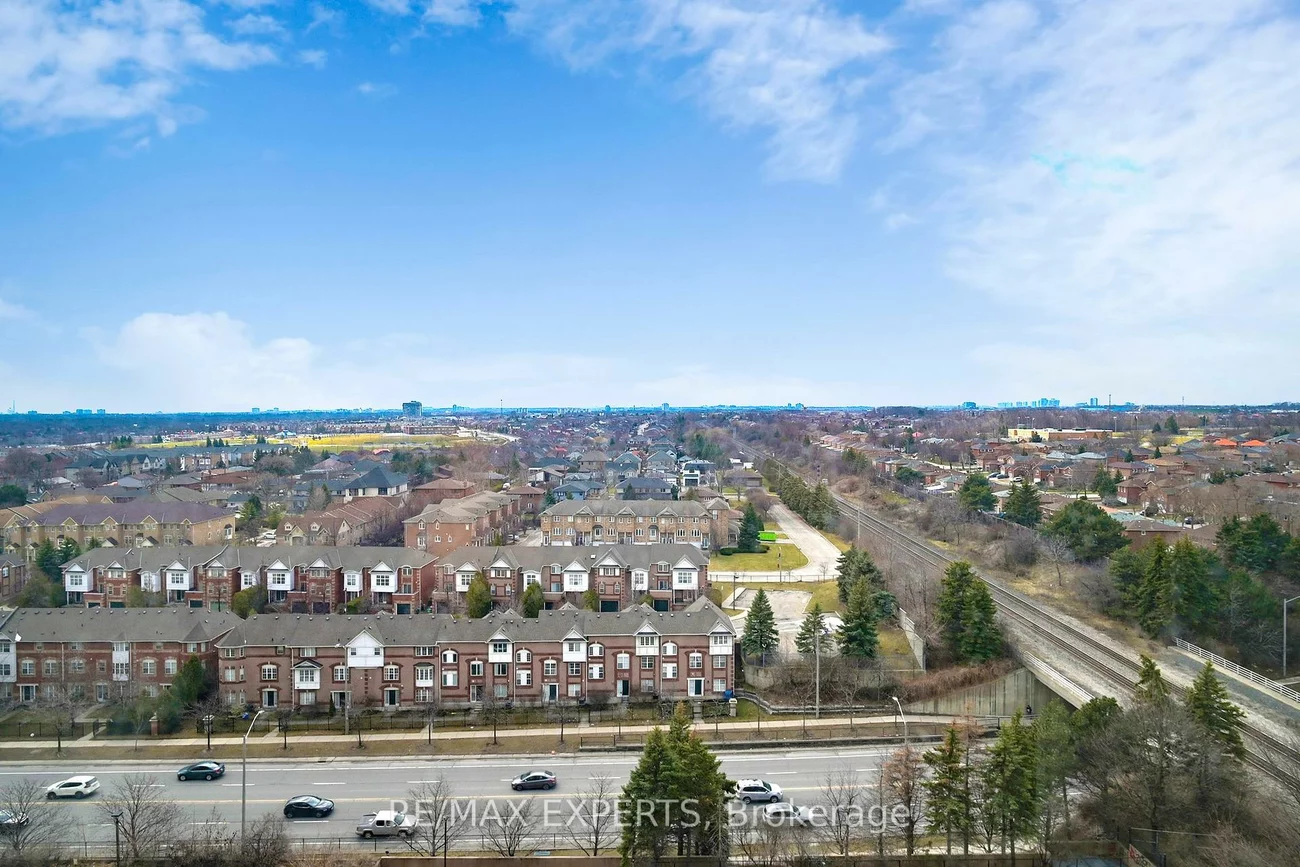 135, Hillcrest, Cooksville, Mississauga