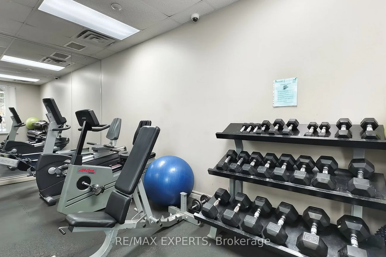 135, Hillcrest, Cooksville, Mississauga