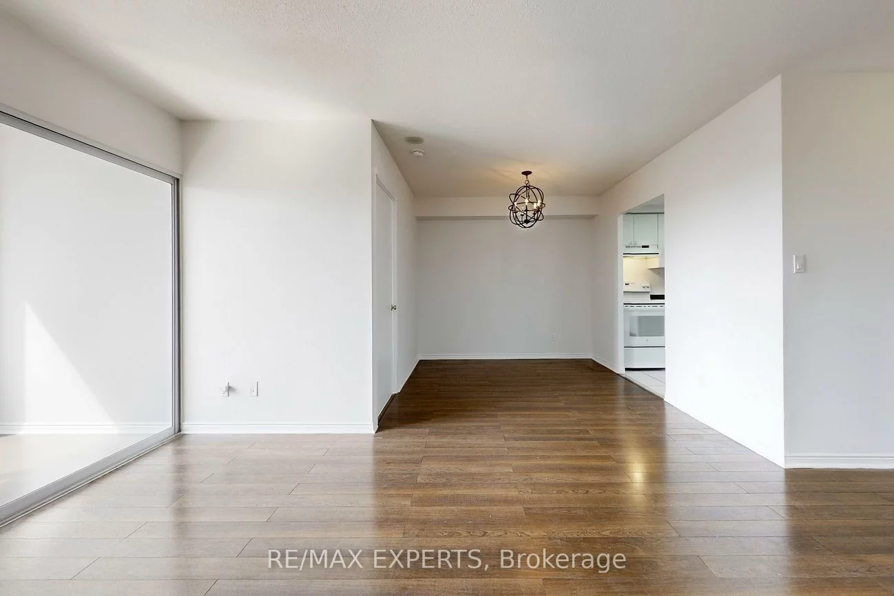 135, Hillcrest, Cooksville, Mississauga