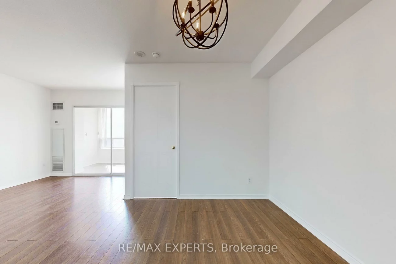 135, Hillcrest, Cooksville, Mississauga