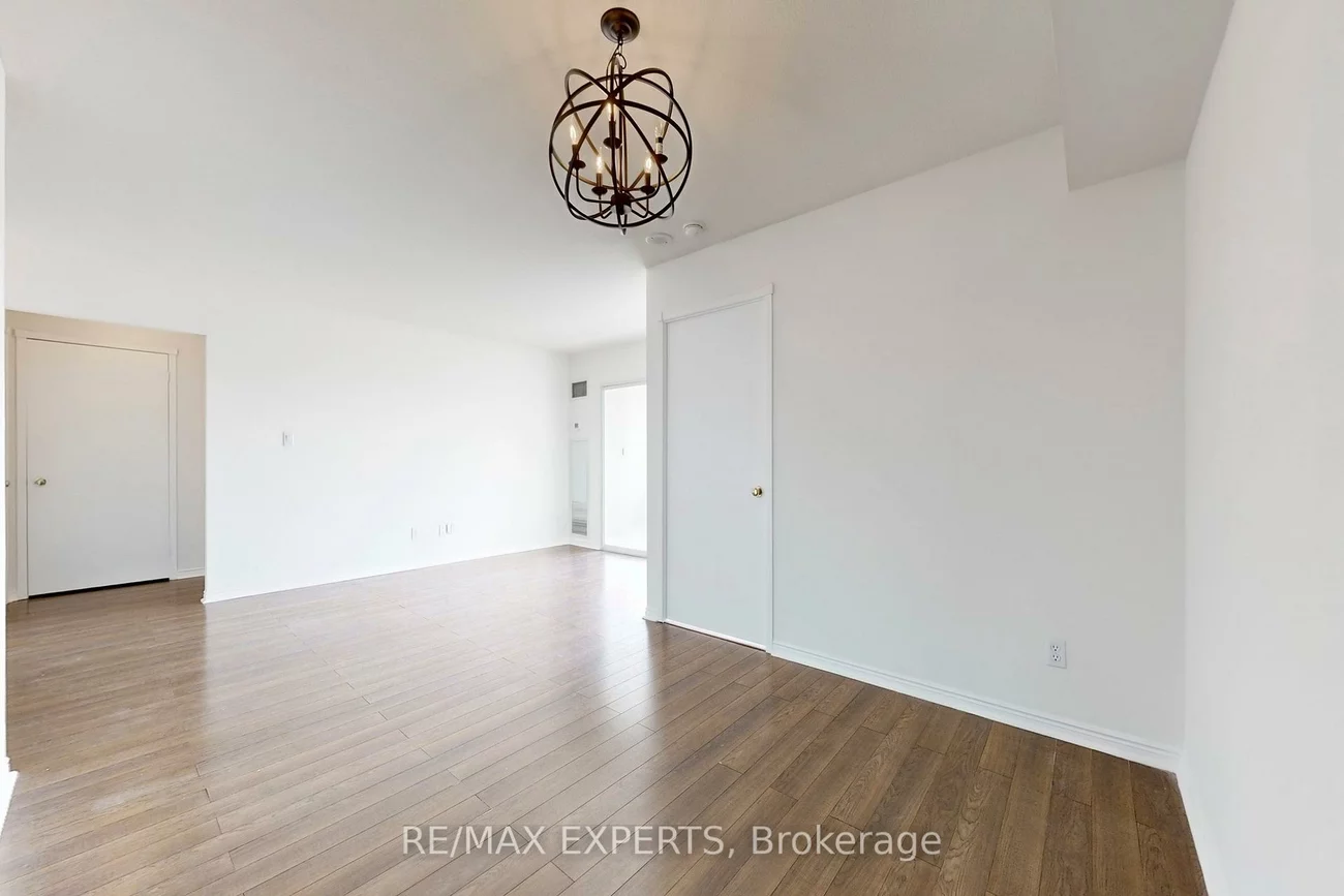 135, Hillcrest, Cooksville, Mississauga