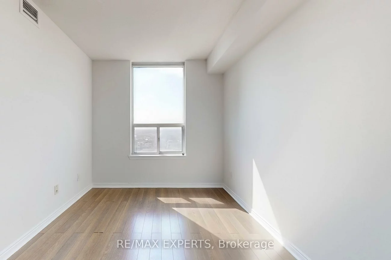 135, Hillcrest, Cooksville, Mississauga