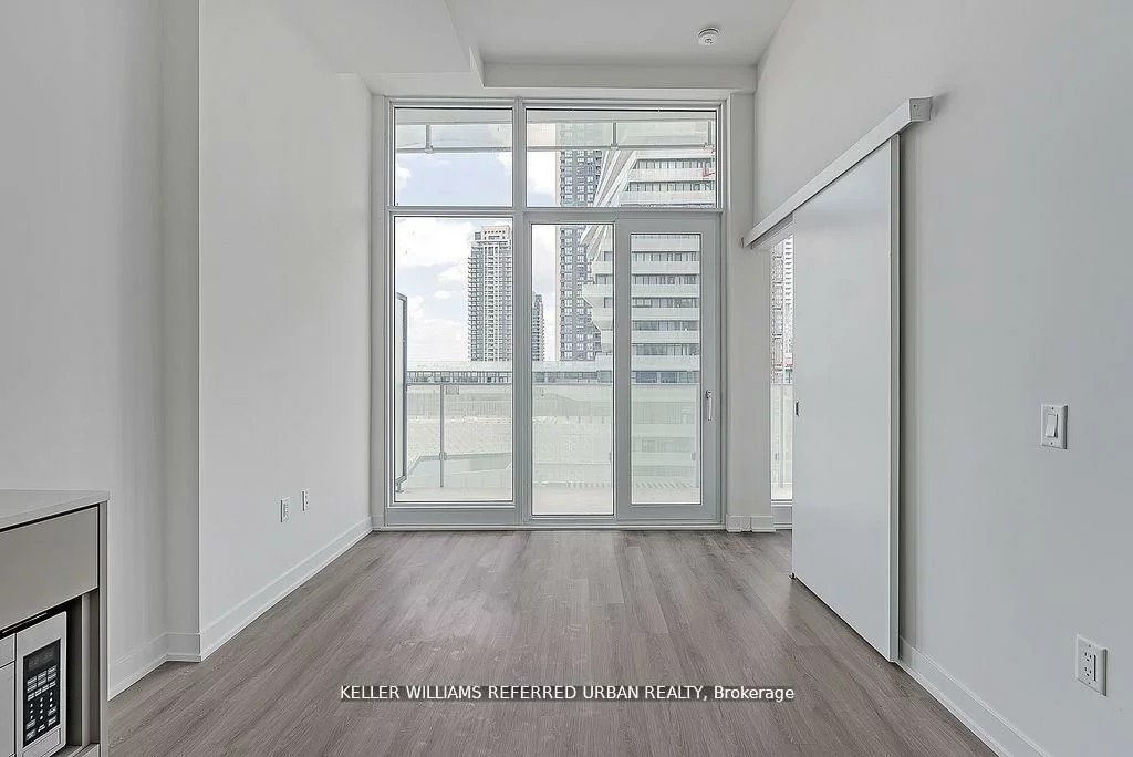 3883, Quartz, City Centre, Mississauga