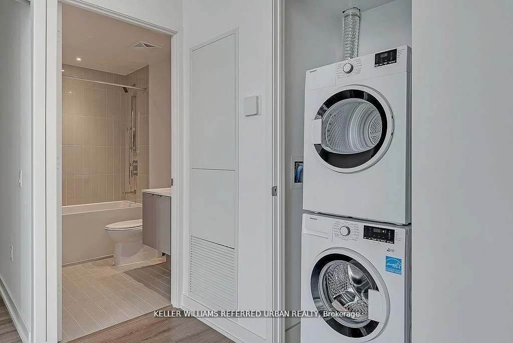 3883, Quartz, City Centre, Mississauga