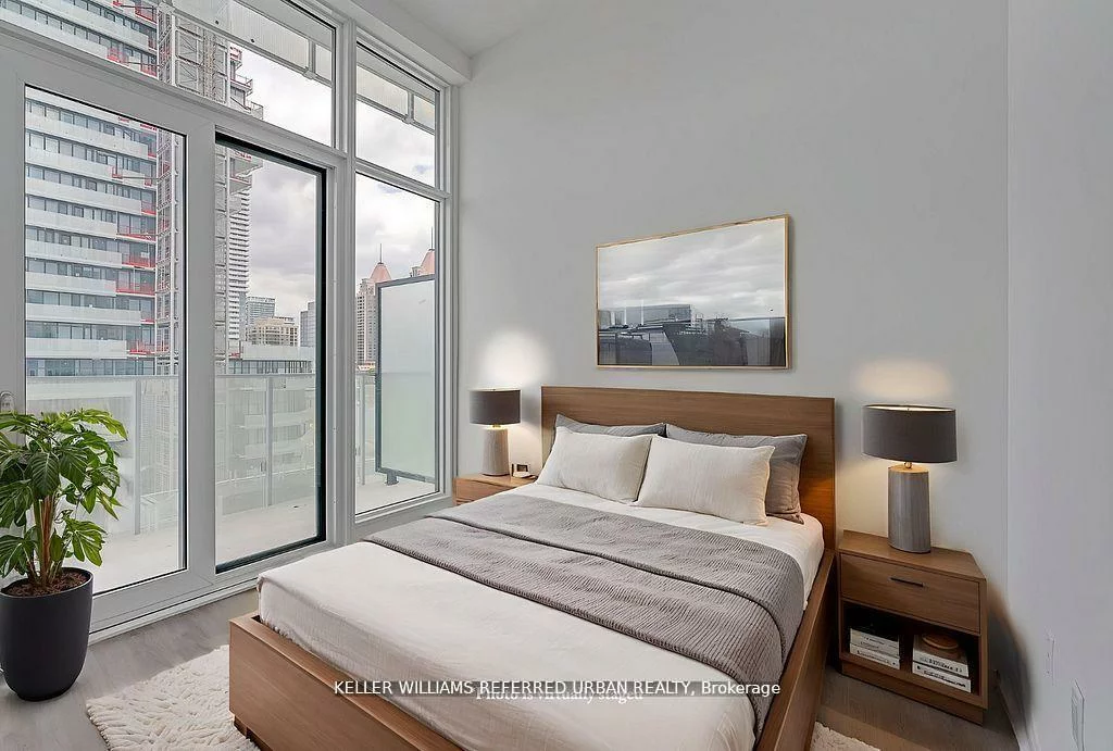 3883, Quartz, City Centre, Mississauga