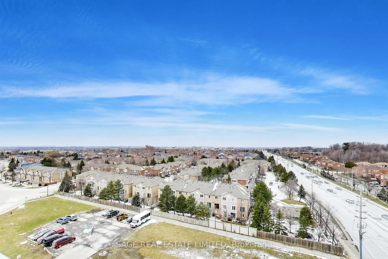 810, Scollard, East Credit, Mississauga