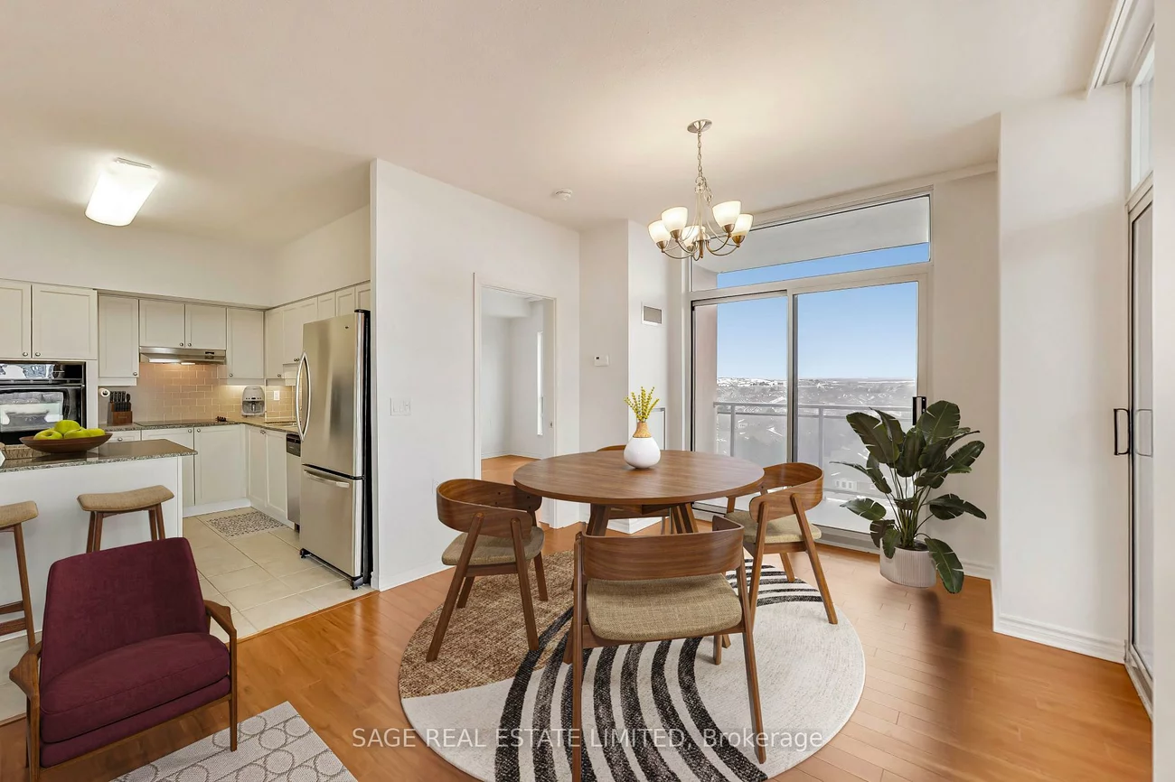 810, Scollard, East Credit, Mississauga