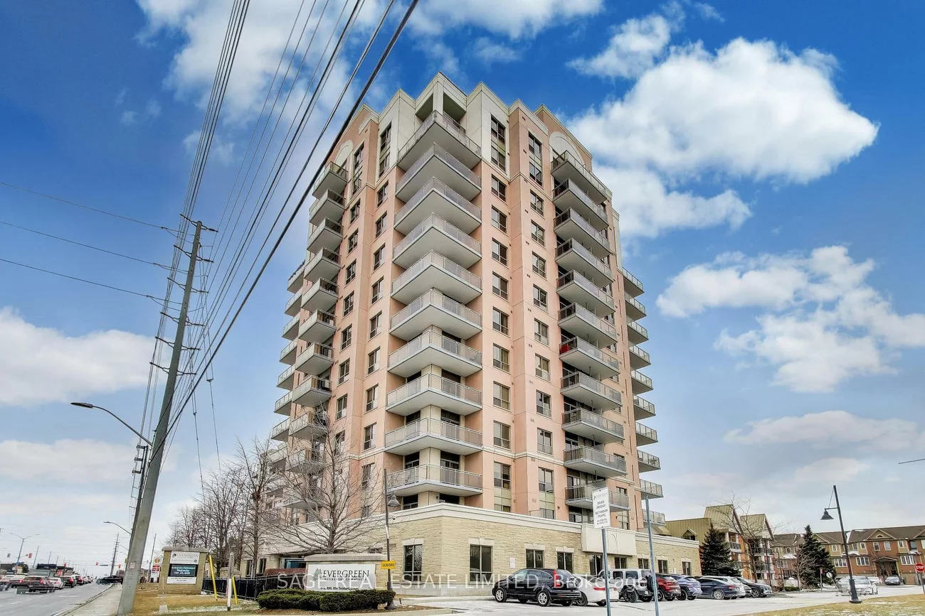 810, Scollard, East Credit, Mississauga