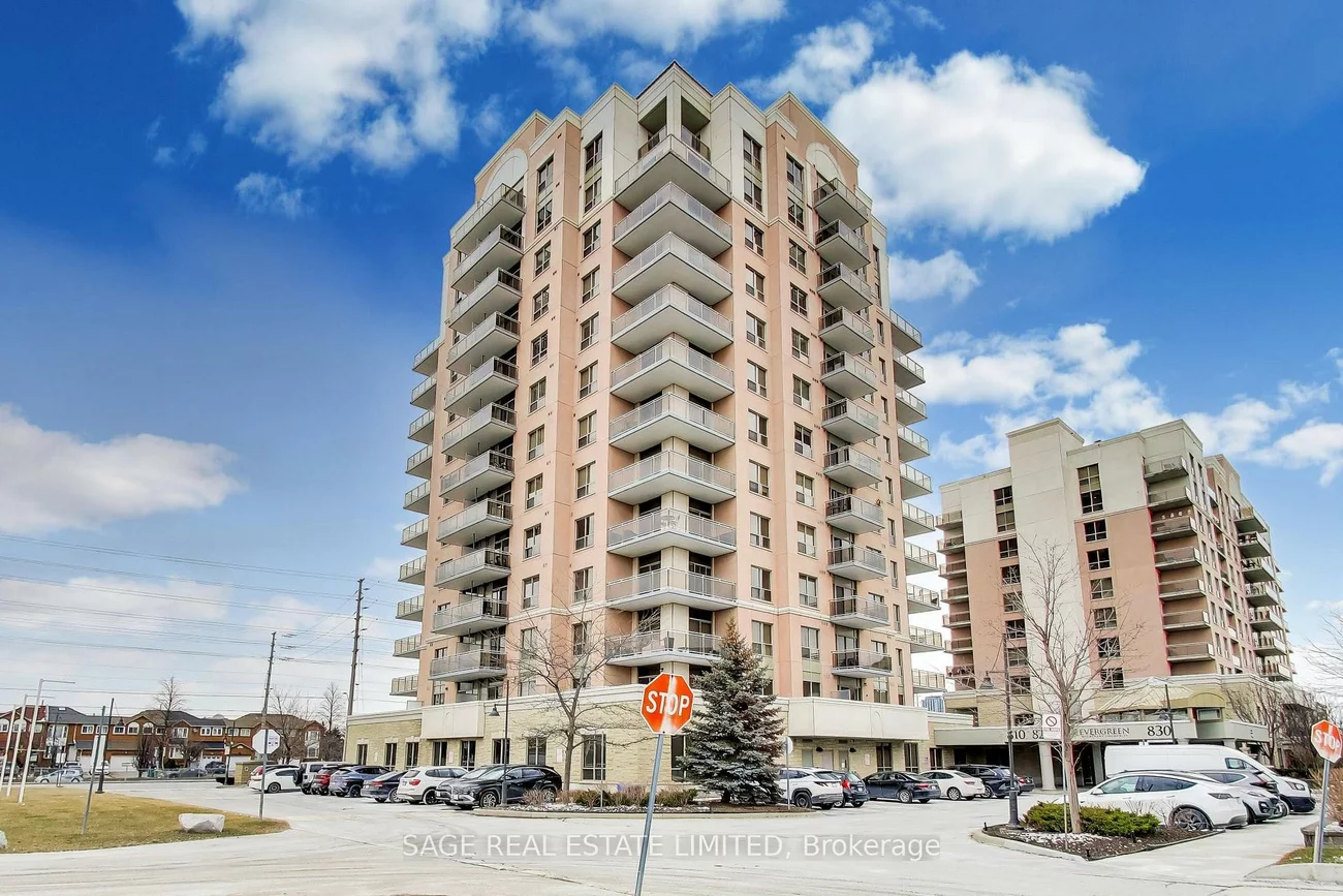 810, Scollard, East Credit, Mississauga