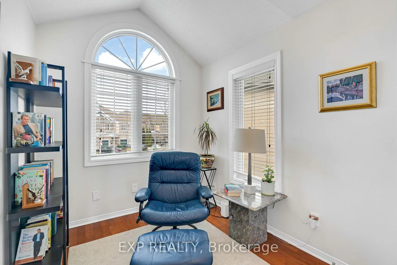 455, Apache, Hurontario, Mississauga