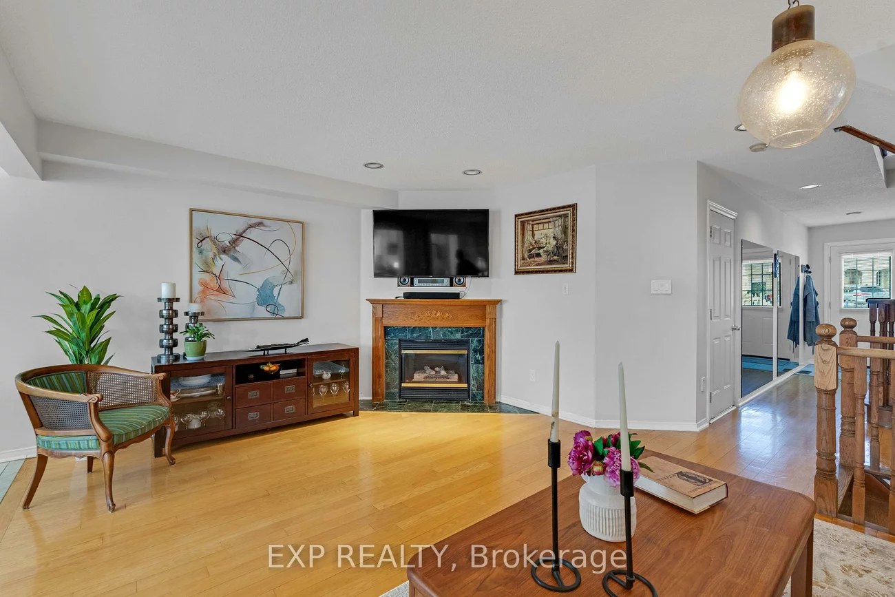 455, Apache, Hurontario, Mississauga