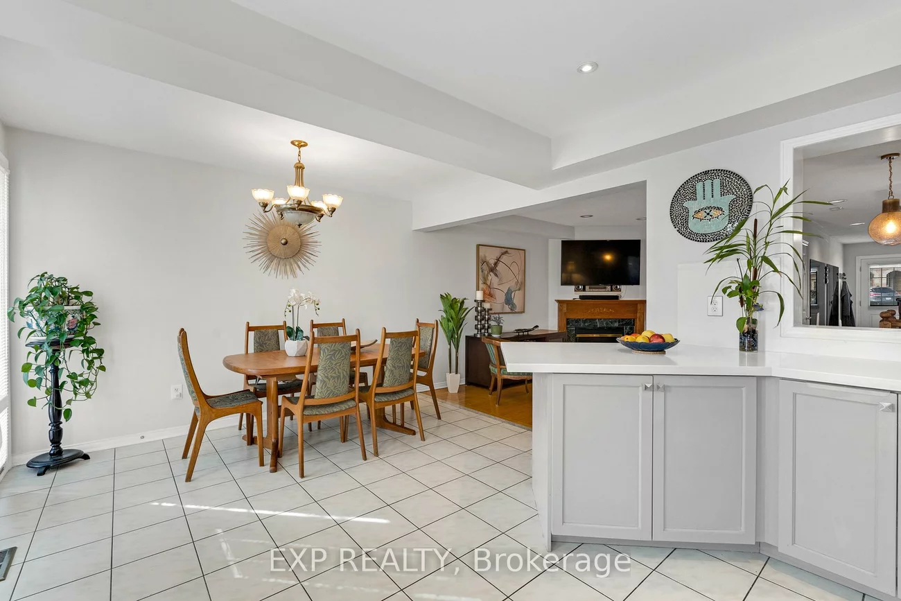 455, Apache, Hurontario, Mississauga