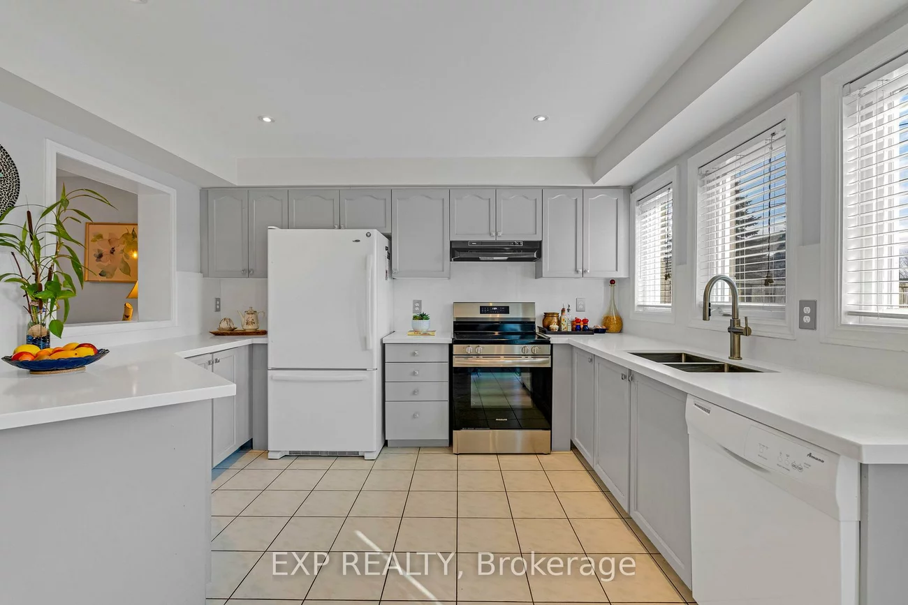 455, Apache, Hurontario, Mississauga