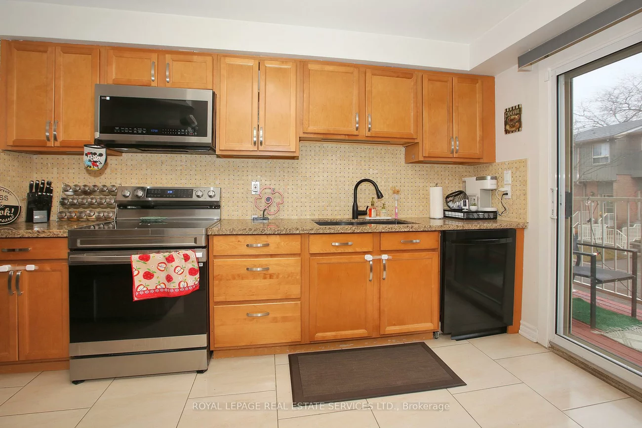 60, Hanson, Fairview, Mississauga