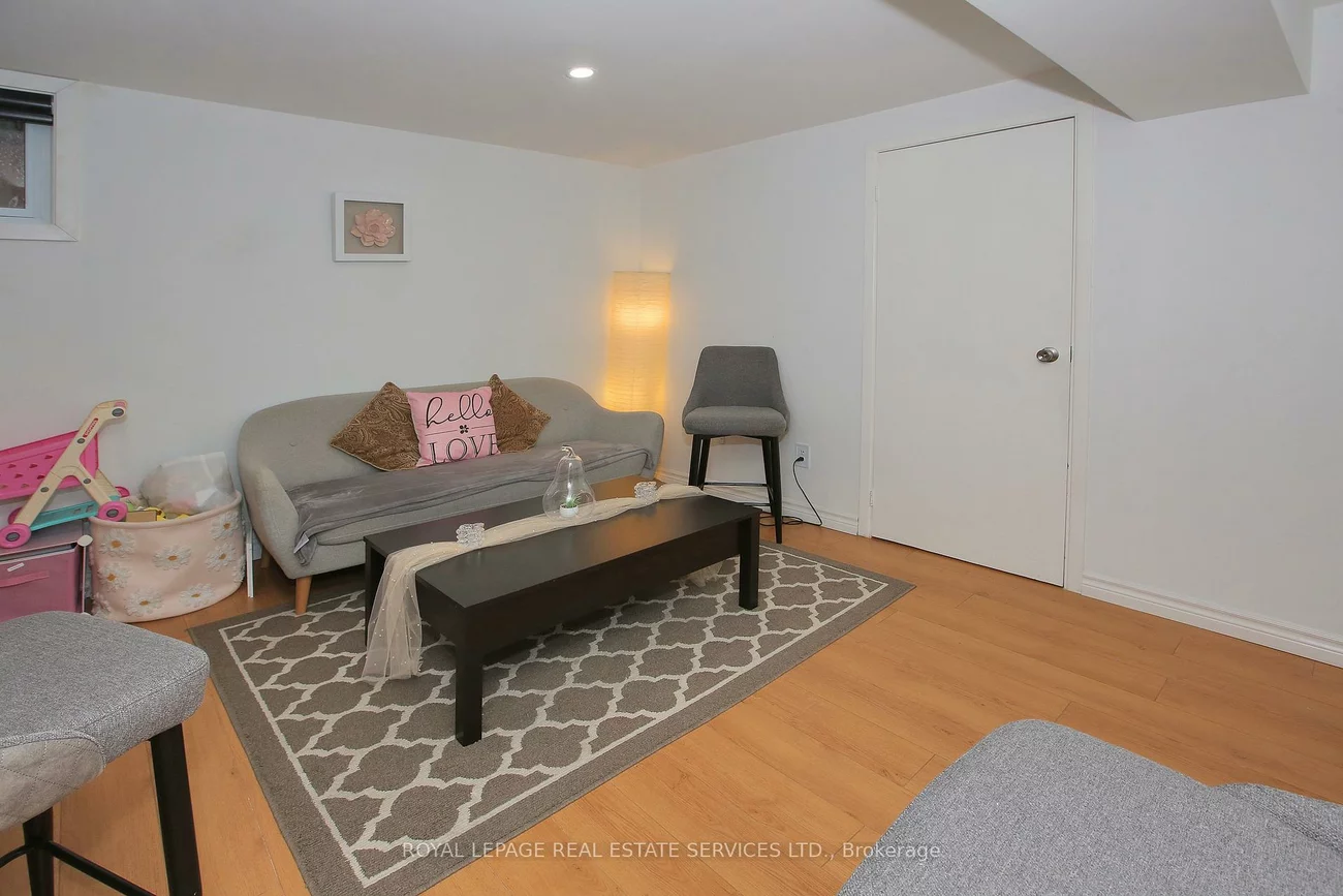 60, Hanson, Fairview, Mississauga