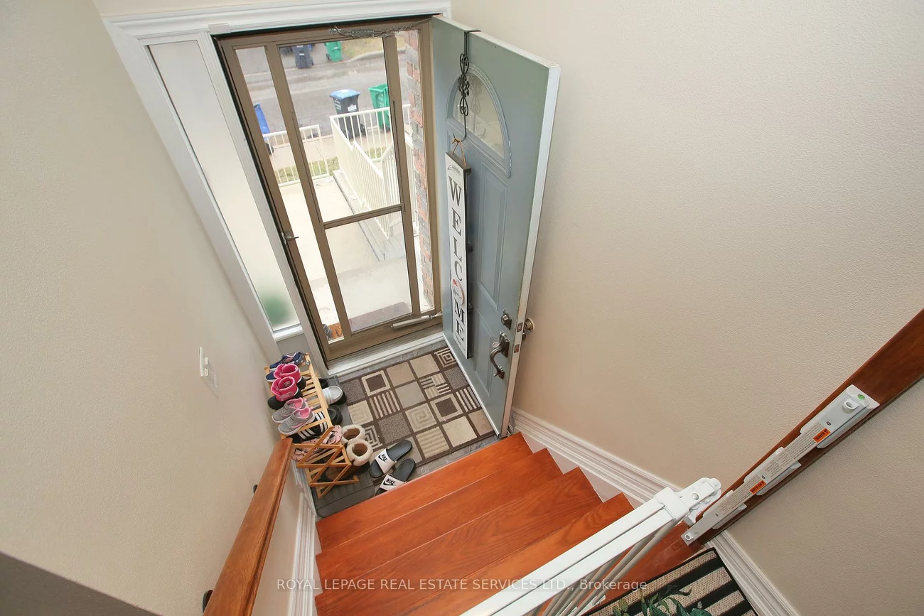 60, Hanson, Fairview, Mississauga