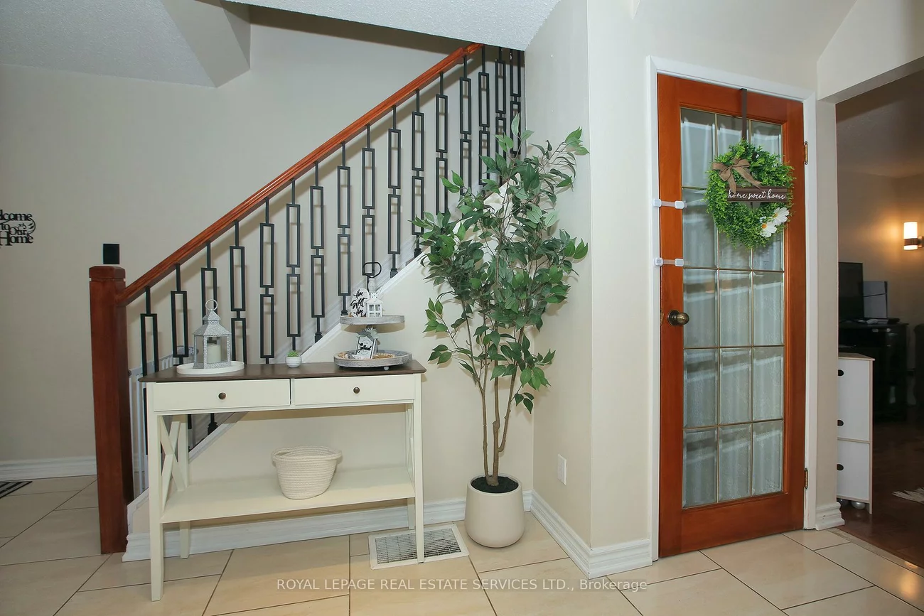 60, Hanson, Fairview, Mississauga