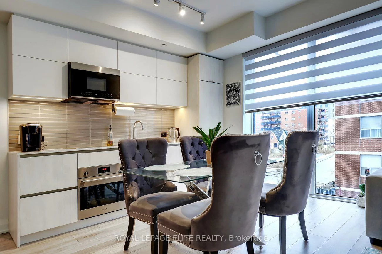 21, Park, Port Credit, Mississauga