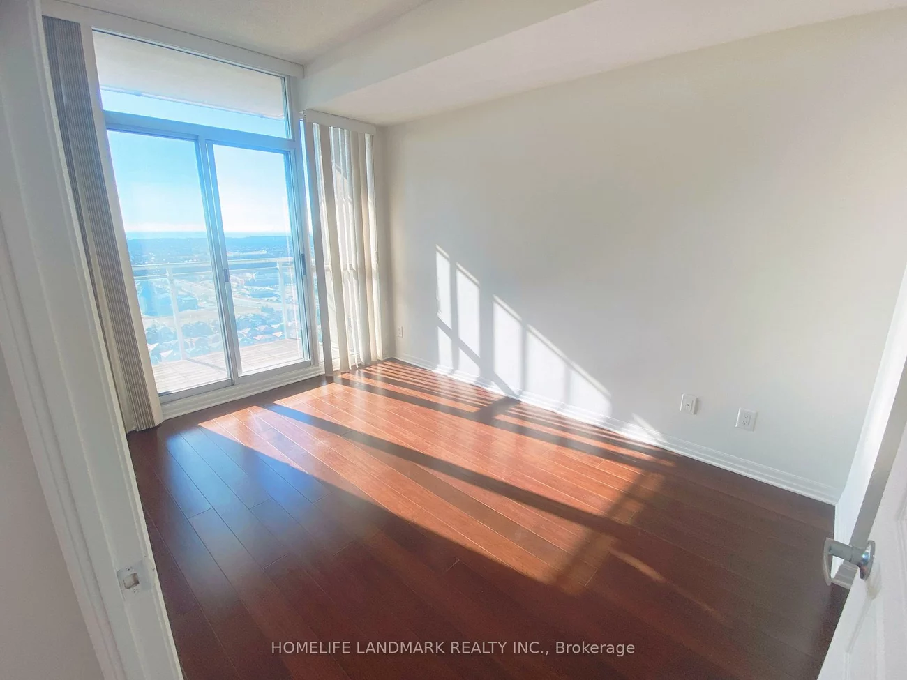 225, Webb, City Centre, Mississauga