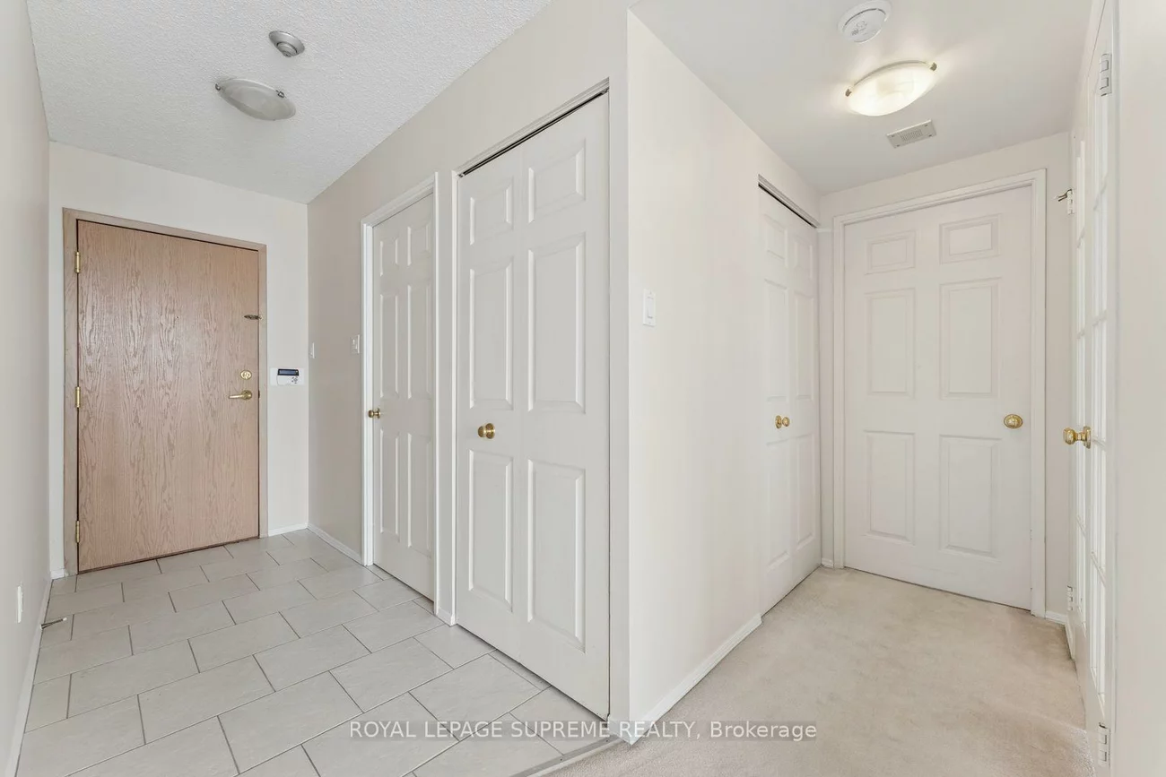 55, Elm, City Centre, Mississauga