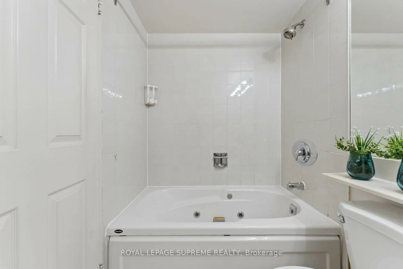 55, Elm, City Centre, Mississauga