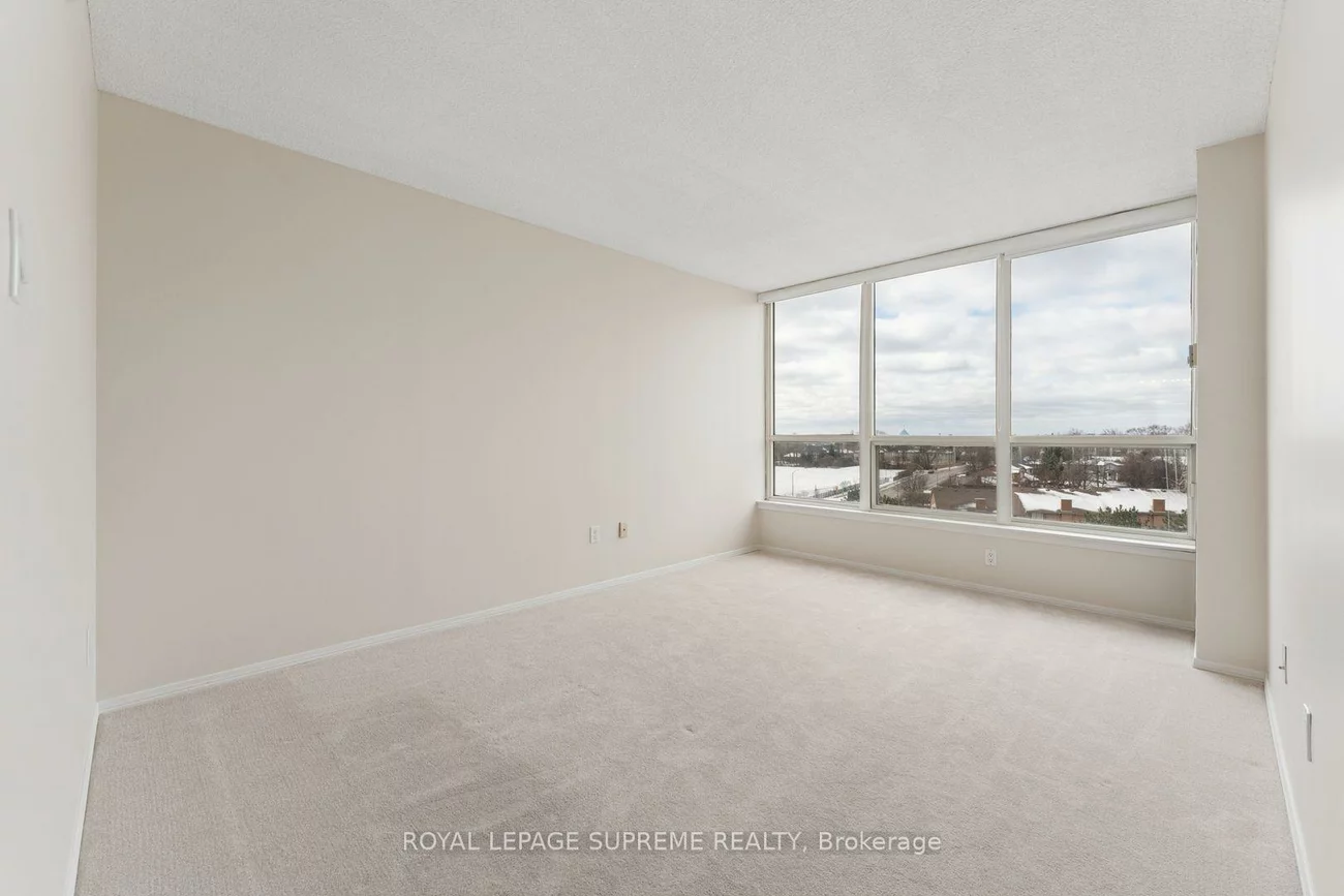 55, Elm, City Centre, Mississauga