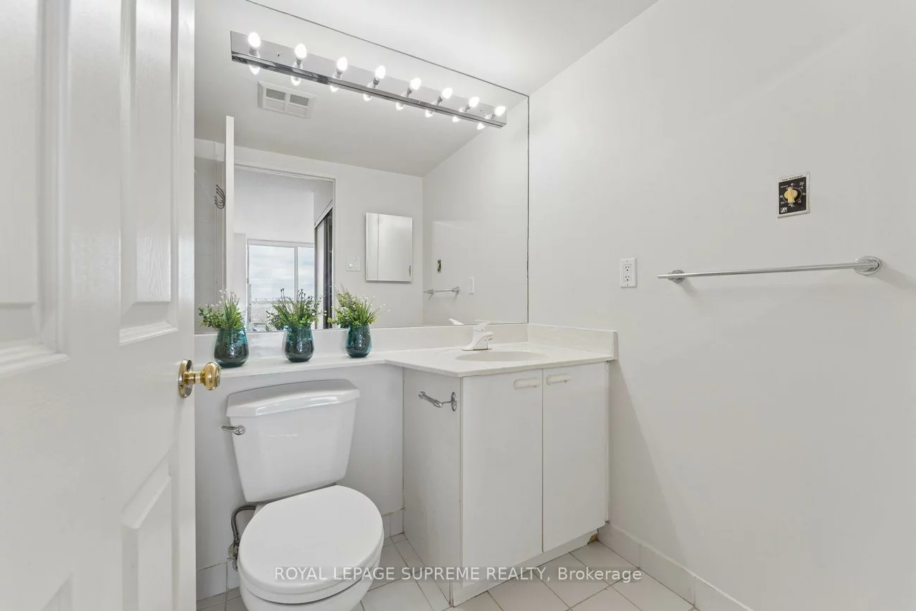 55, Elm, City Centre, Mississauga