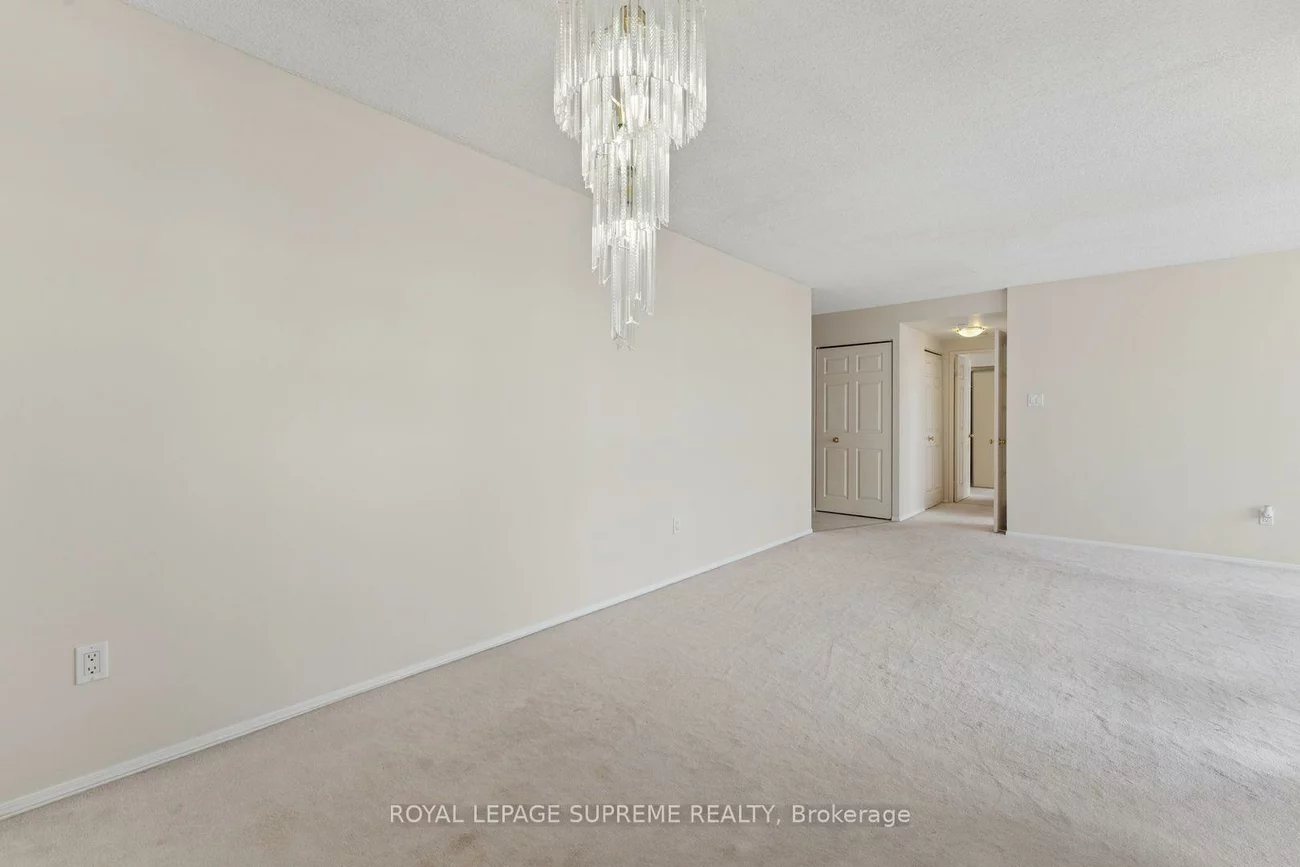 55, Elm, City Centre, Mississauga