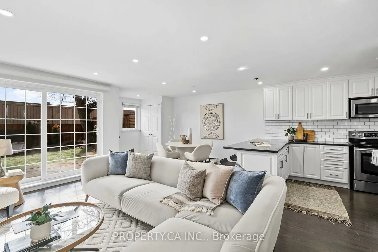 1055, Dundas, Applewood, Mississauga