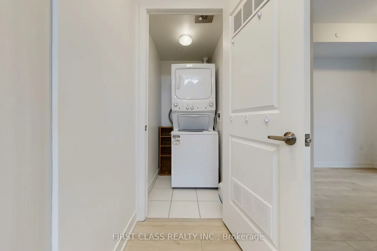 4699, Glen Erin, Central Erin Mills, Mississauga