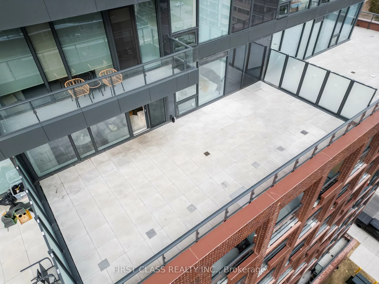 28, ANN, Port Credit, Mississauga