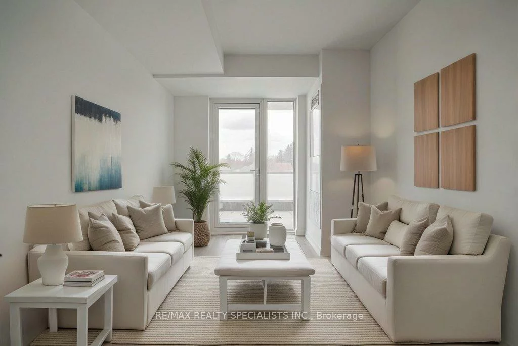 215, Lakeshore, Port Credit, Mississauga