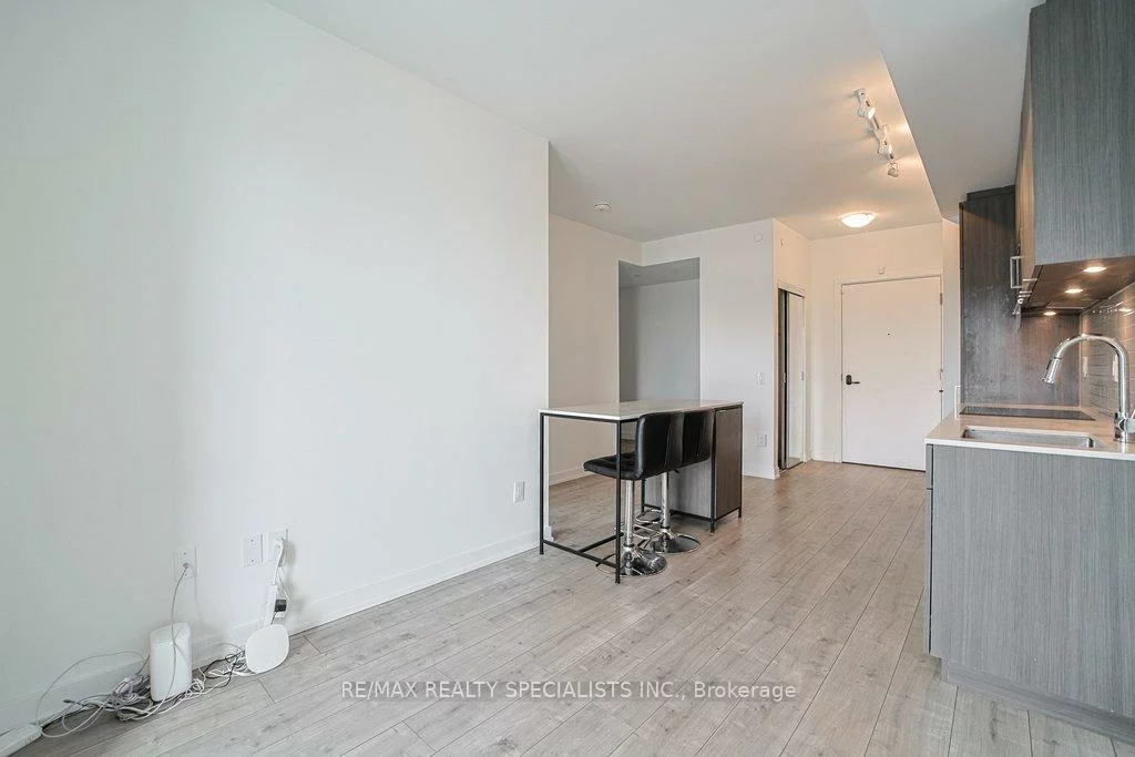 215, Lakeshore, Port Credit, Mississauga