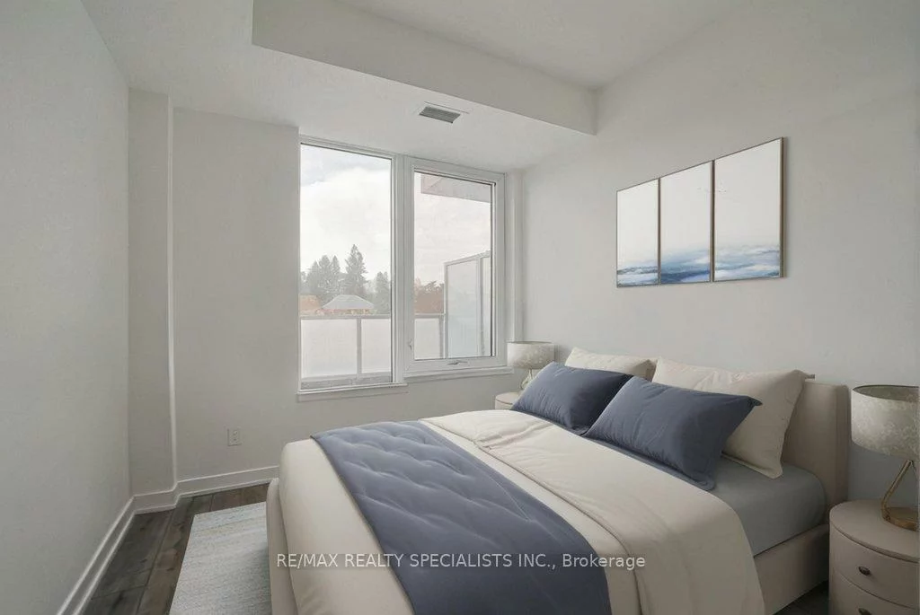 215, Lakeshore, Port Credit, Mississauga