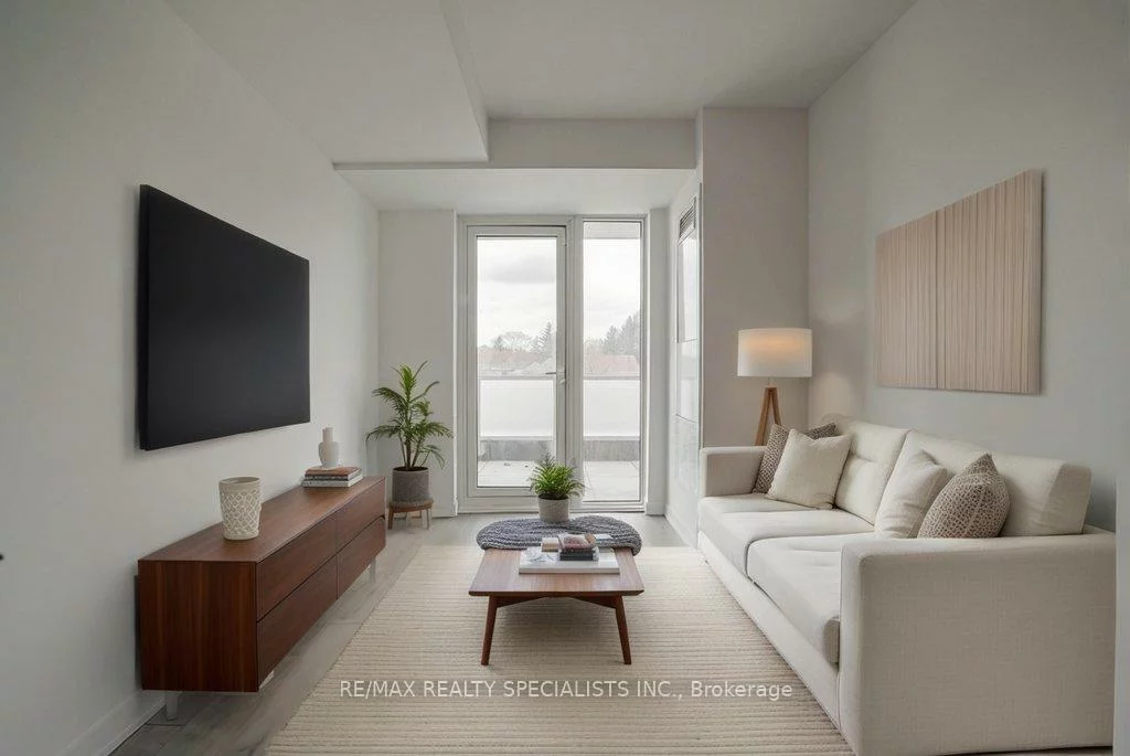 215, Lakeshore, Port Credit, Mississauga