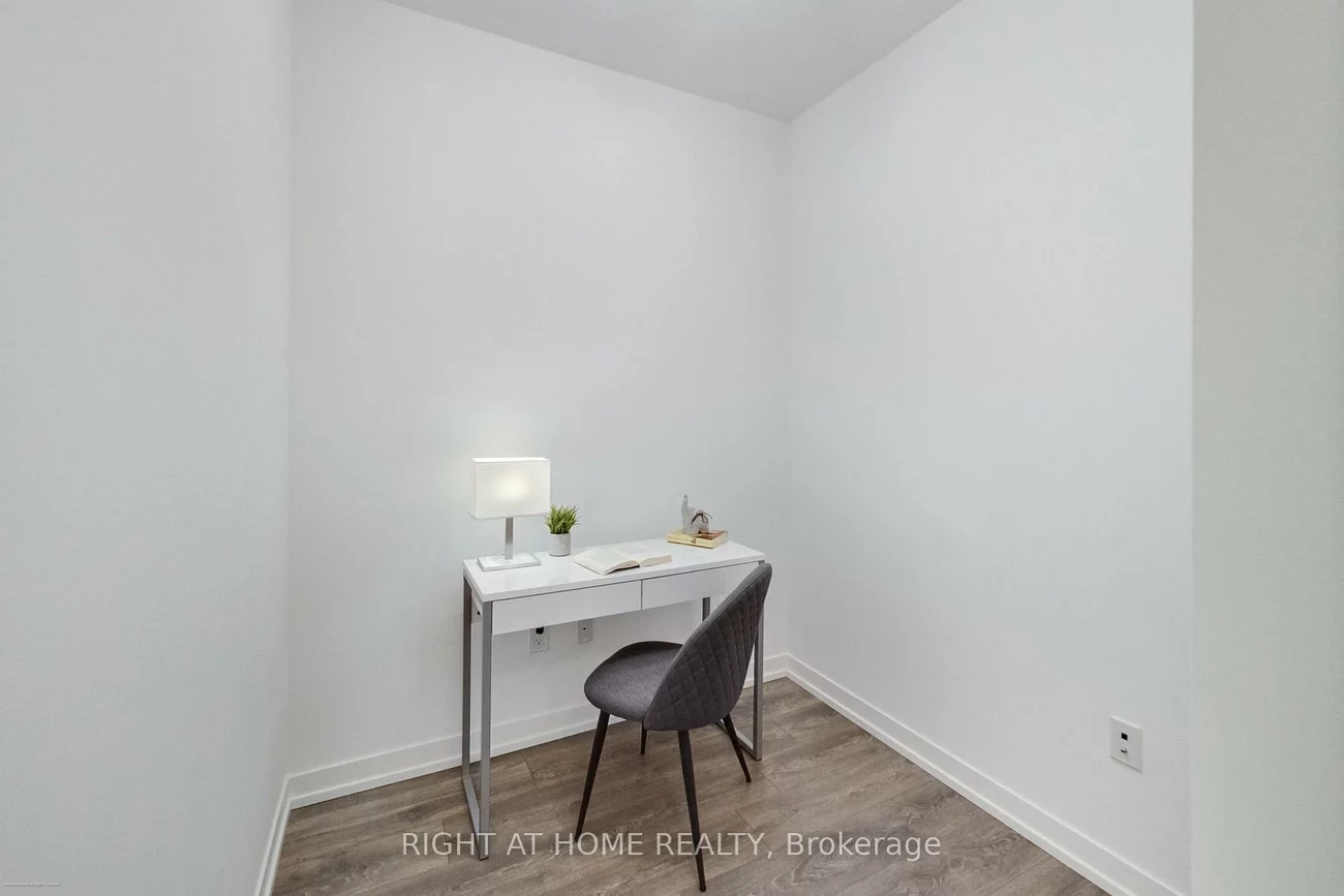 2520, Eglinton, Central Erin Mills, Mississauga