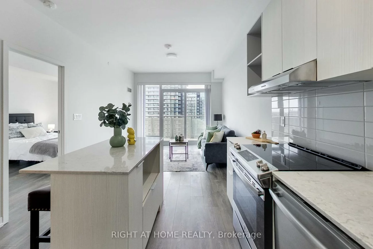 2520, Eglinton, Central Erin Mills, Mississauga