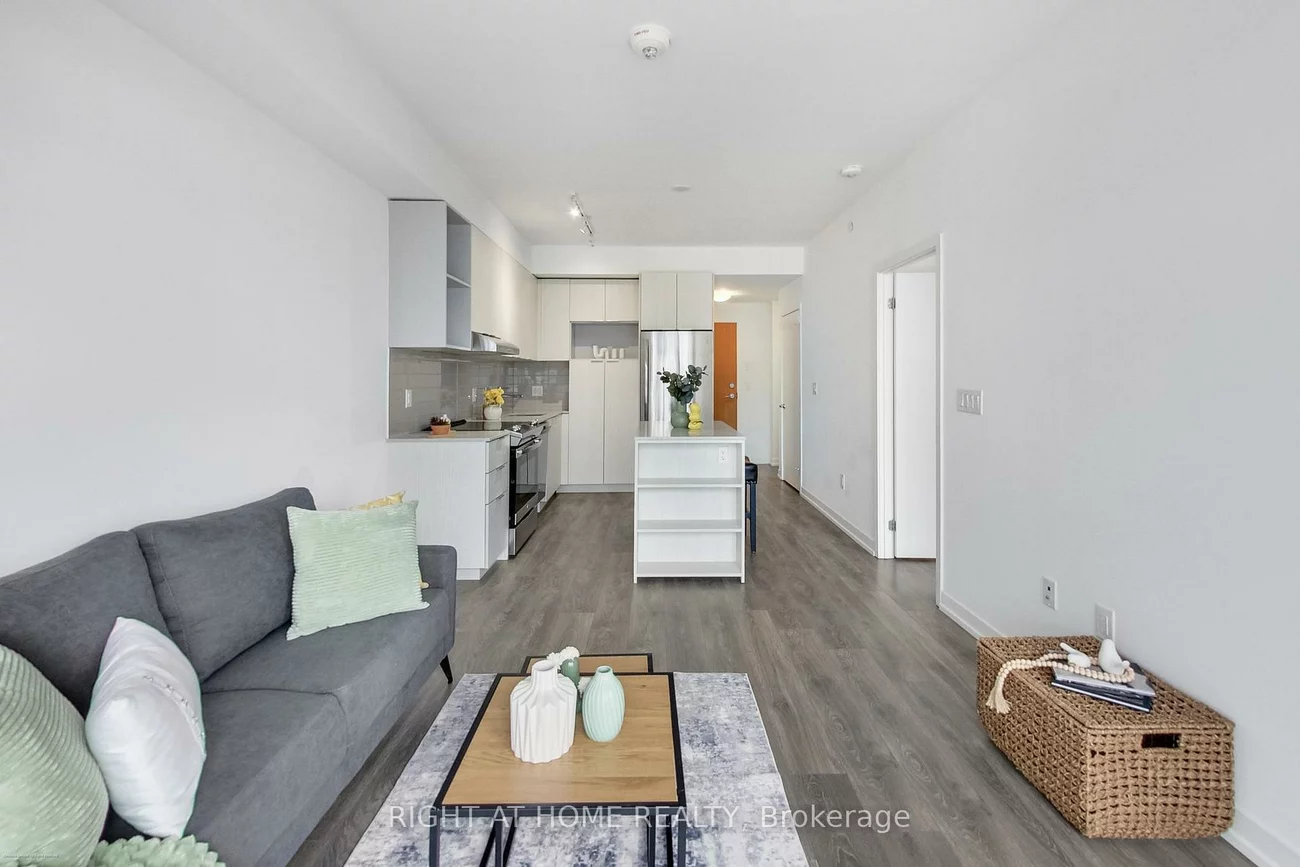 2520, Eglinton, Central Erin Mills, Mississauga