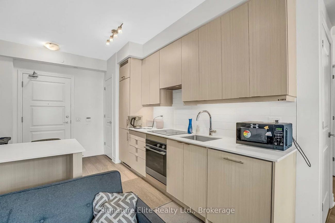 36, Elm, Fairview, Mississauga