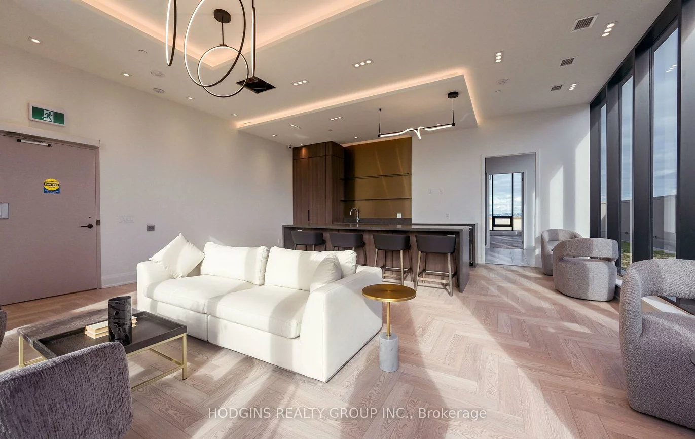 1035, Southdown, Clarkson, Mississauga