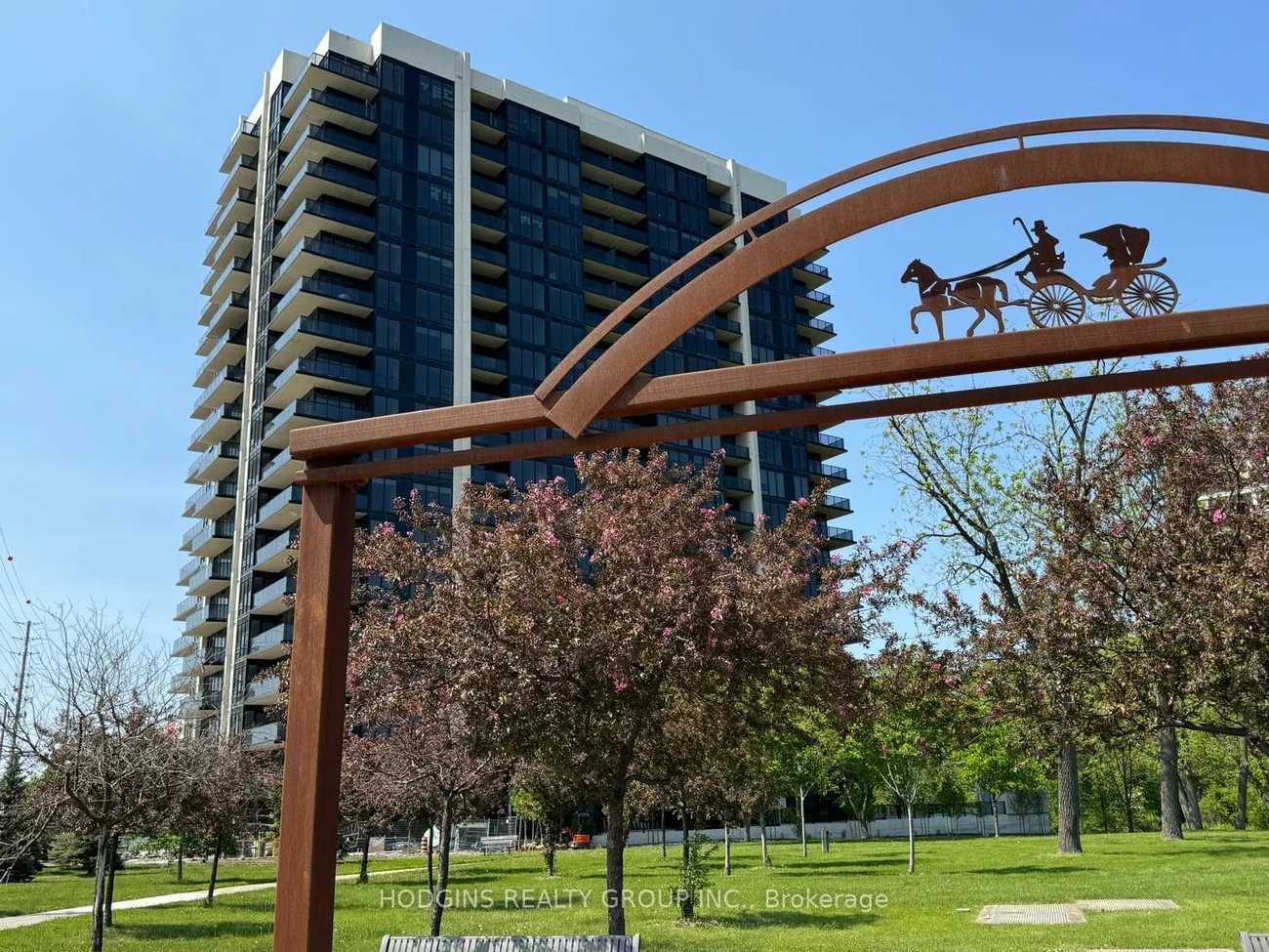 1035, Southdown, Clarkson, Mississauga