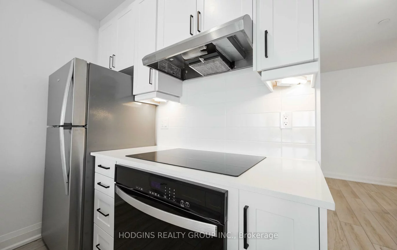 1035, Southdown, Clarkson, Mississauga