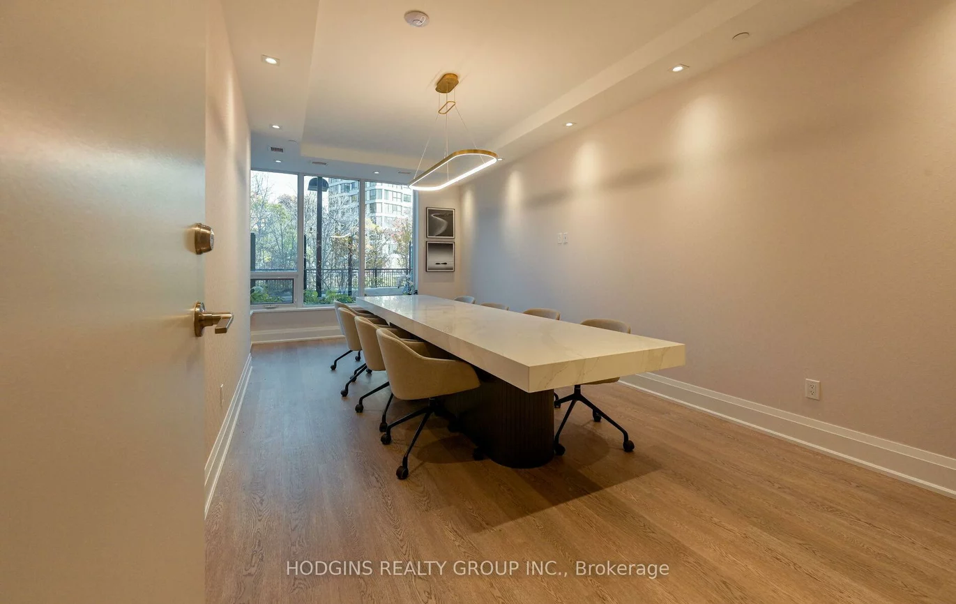 1035, Southdown, Clarkson, Mississauga