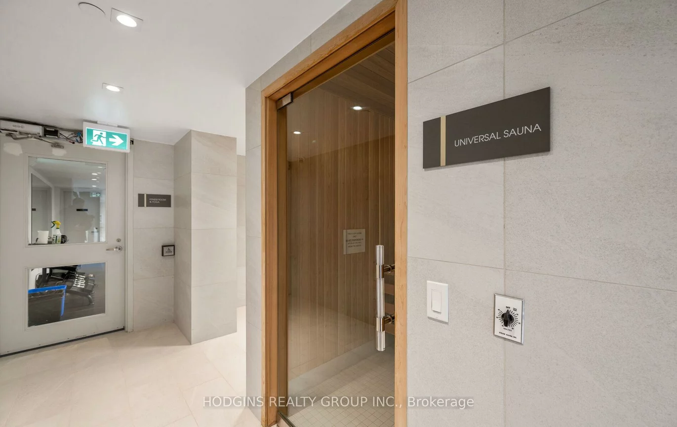 1035, Southdown, Clarkson, Mississauga